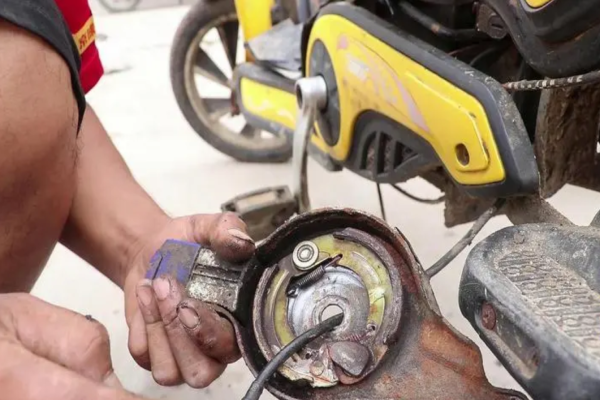 绵阳市电动车刹车故障